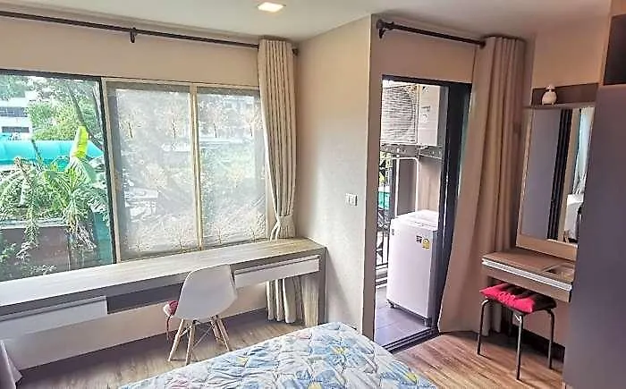 Hotel Cozy Near Suncity Subway 4*
